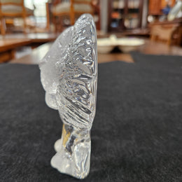 Stunning Royal Krona Sweden Crystal Lion Paperweight.