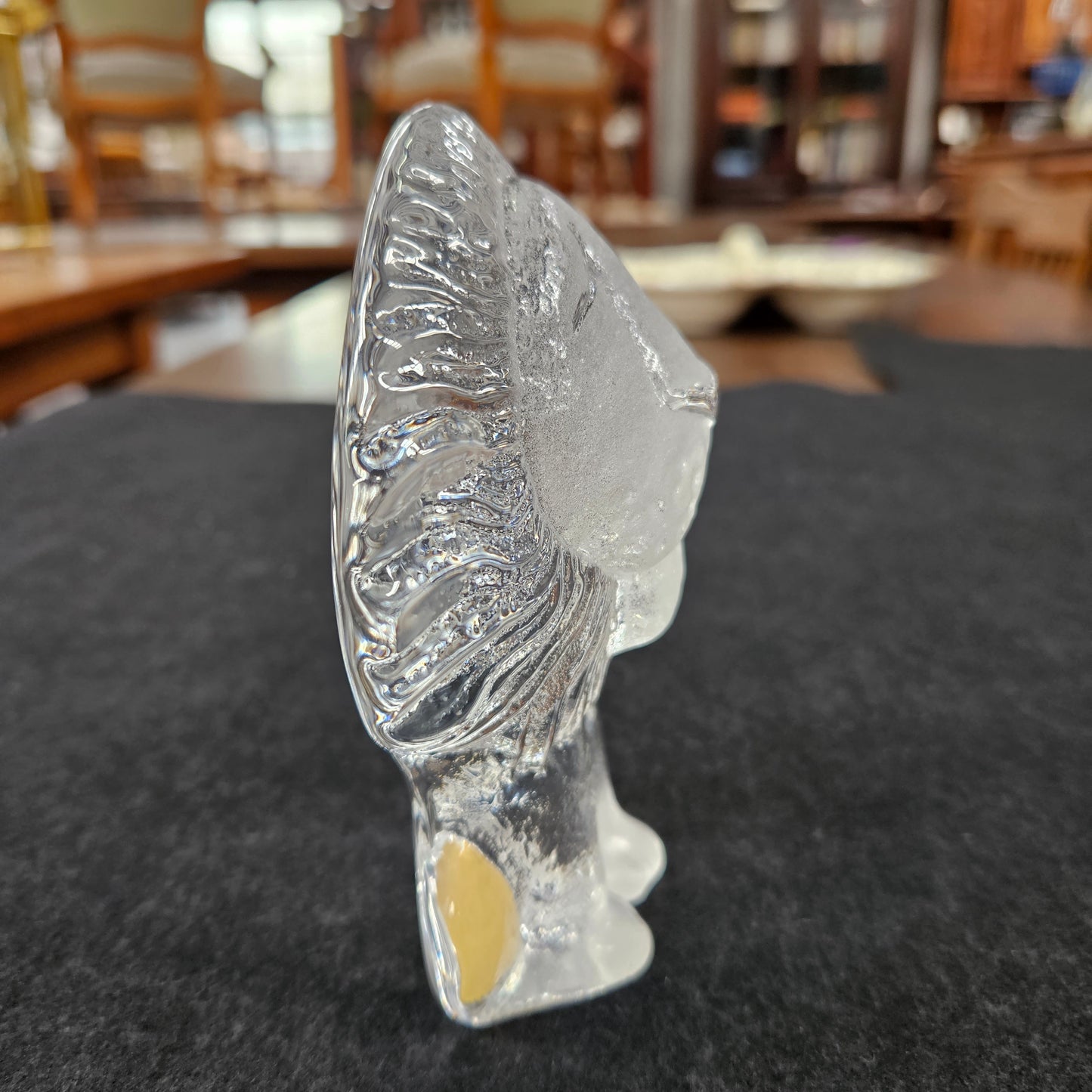 Stunning Royal Krona Sweden Crystal Lion Paperweight.