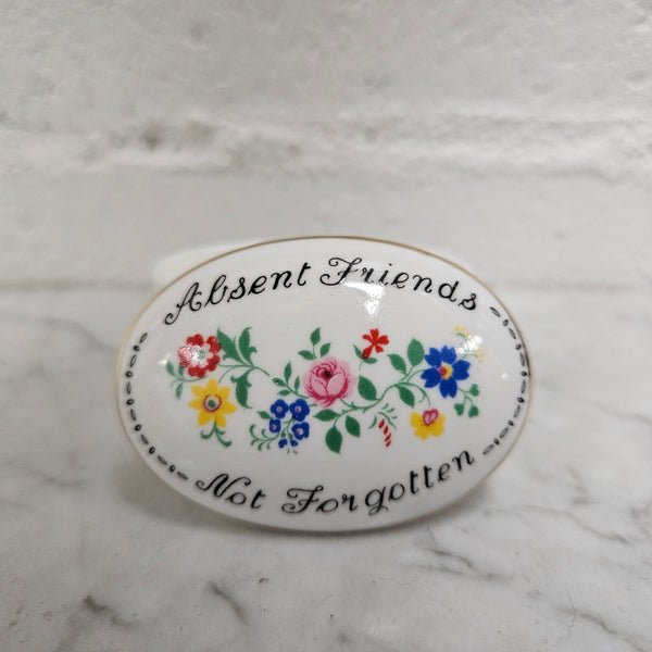 Charming floral lidded trinket box with "Absent Friends Not Forgotten" message. Please see photos as they form part of the description. 