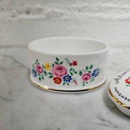 Charming floral lidded trinket box with "Absent Friends Not Forgotten" message. Please see photos as they form part of the description. 