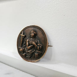 Antique Religious Brooch in 9ct Gold Frame