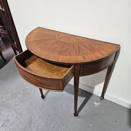 Lovely vintage one drawer Georgian style semicircle table in great original detailed condition. Please see photos as they form part of the description.