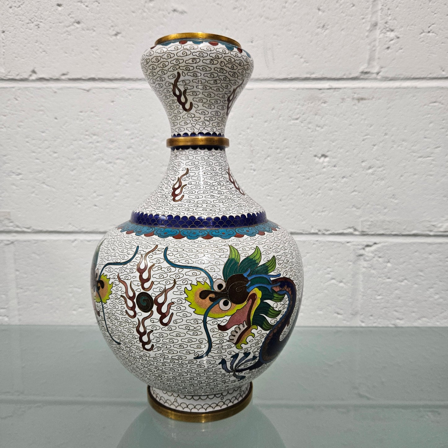 Stunning Vintage Chinese Cloisonné Vase decorated with 5 toed dragon.  Please see photos as they form part of the description.