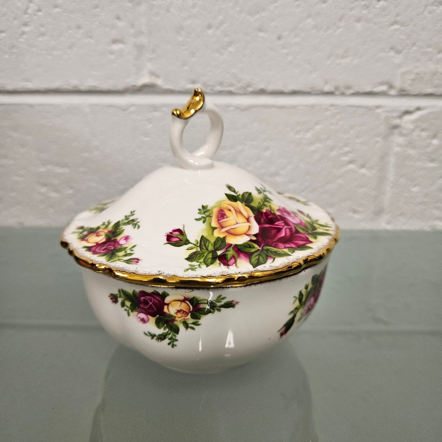 Royal Albert "Old Country Roses" small covered bowl.  Please see photos as they form part of the description.