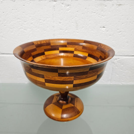 Vintage wooden inlaid pedestal bowl.  Please see photos as they form part of the description.