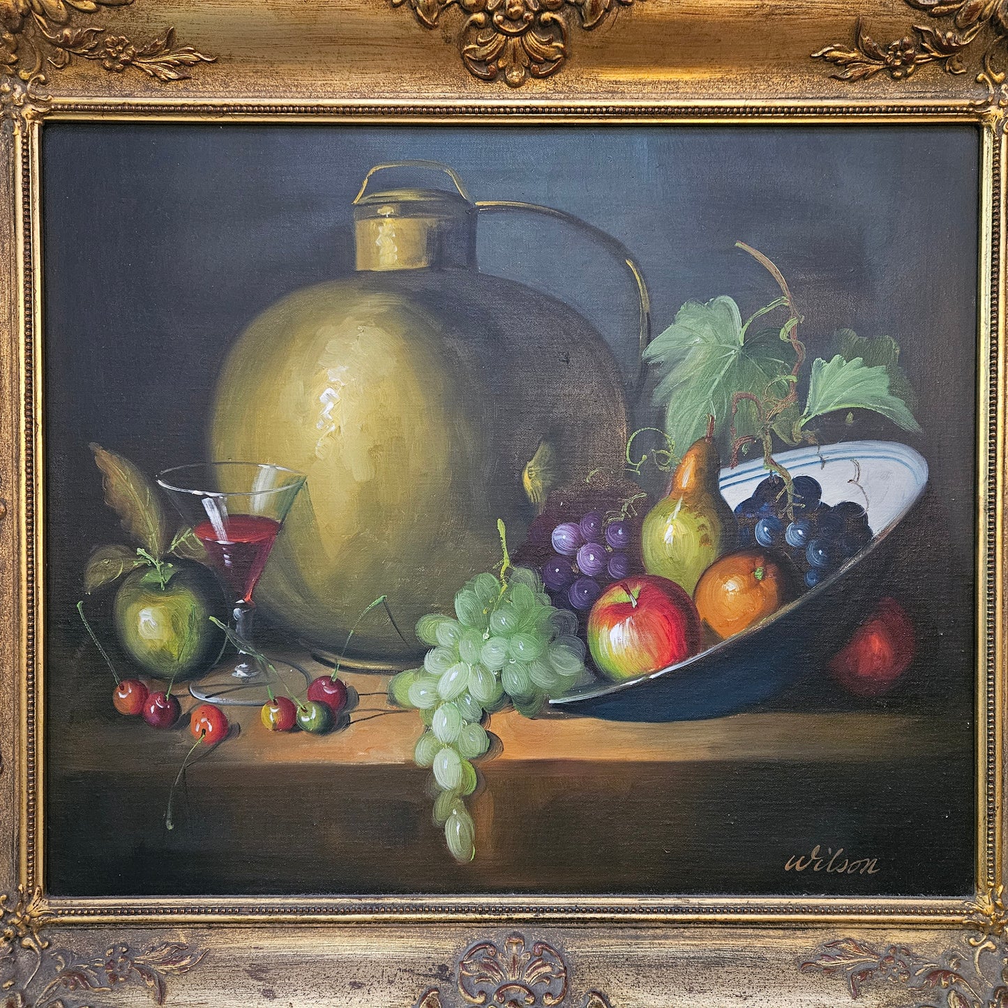 Lovely vintage oil still life on canvas painting in a gilt frame, sourced in France. In good original condition. Please see photos as it form part of the description.