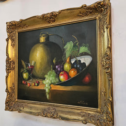 Lovely vintage oil still life on canvas painting in a gilt frame, sourced in France. In good original condition. Please see photos as it form part of the description.