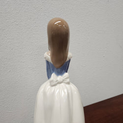 Nao by Lladro Girl Holding Straw Hat | Antique & Vintage | Moonee Ponds Antiques | Australia Wide Delivery