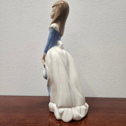 Nao by Lladro Girl Holding Straw Hat | Antique & Vintage | Moonee Ponds Antiques | Australia Wide Delivery