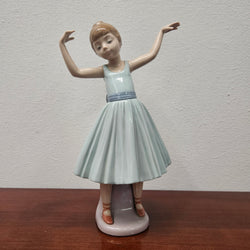 Lladro Figurine Ballerina "First Step Ballerina Girl" | Antique & Vintage | Moonee Ponds Antiques | Australia Wide Delivery