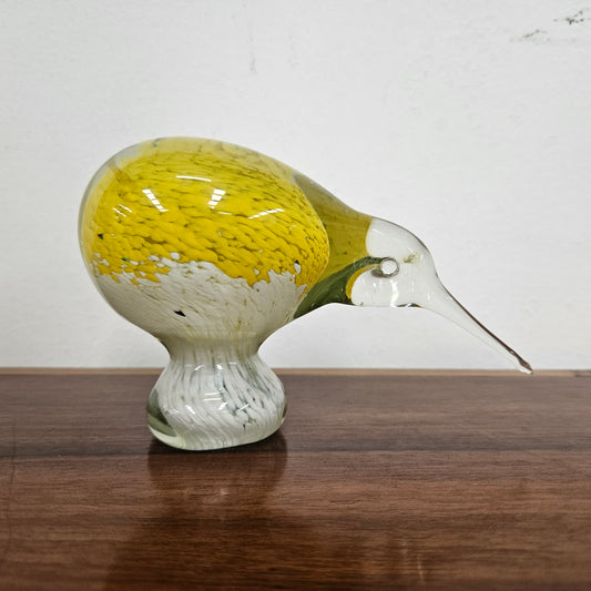Interesting Vintage Glass Kiwi Bird