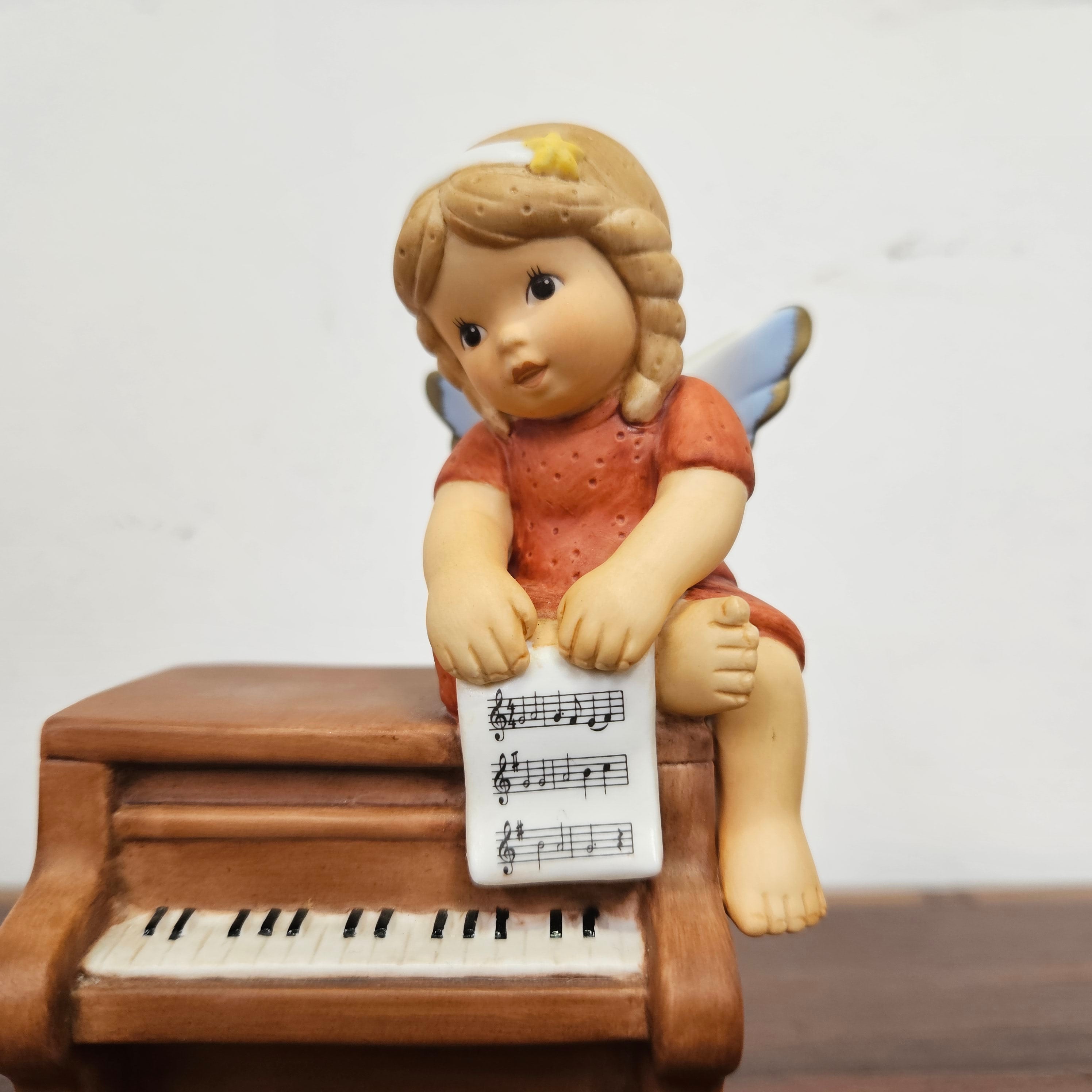 Delightful 2 pce Musical Goebel Angels on Piano