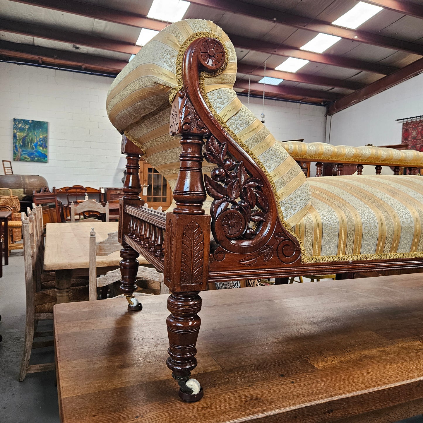 Beauitfully Carved Antique Edwardian Chaise Lounge