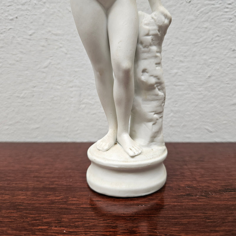 Victorian bisque figurine of lady that has been sourced locally. In good original condition, please view photos as they help form part of the description.