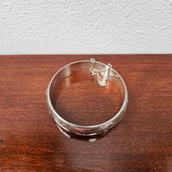 Vintage Sterling Silver Engraved Hinged Bangle | Antique & Vintage | Moonee Ponds Antiques | Australia Wide Delivery