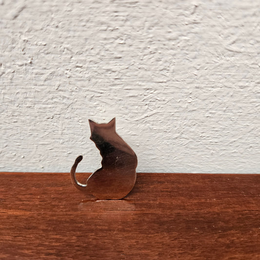Charming Sterling Silver Silhouette Cat Brooch