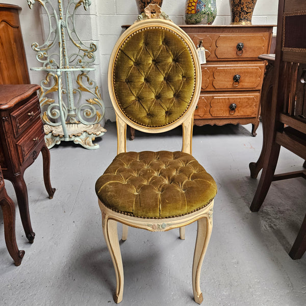 Lovely upholstered and nicely painted French style bedroom/single chair. It is in good original condition. Please see photos as they form part of the description.