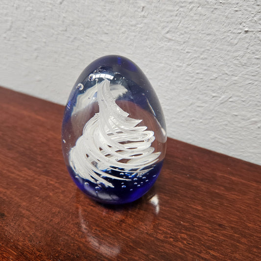 Attractive blue base, white swirl signed paperweight. In good condition. Please see photos as they form part of the description.