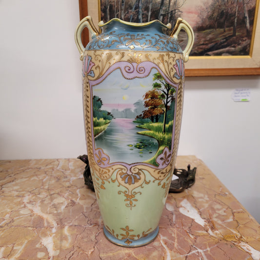 Beautiful Hand Painted Japanese Vase