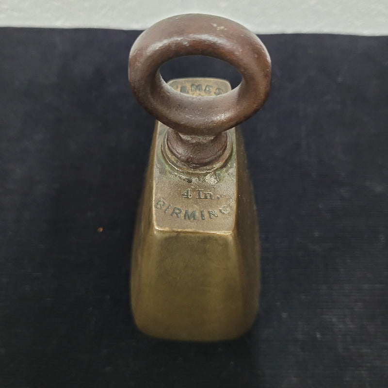 Antique James Barwell Birmingham cow bell. In good working condition and in good overall original condition. Please view photos as they help form part of the description.