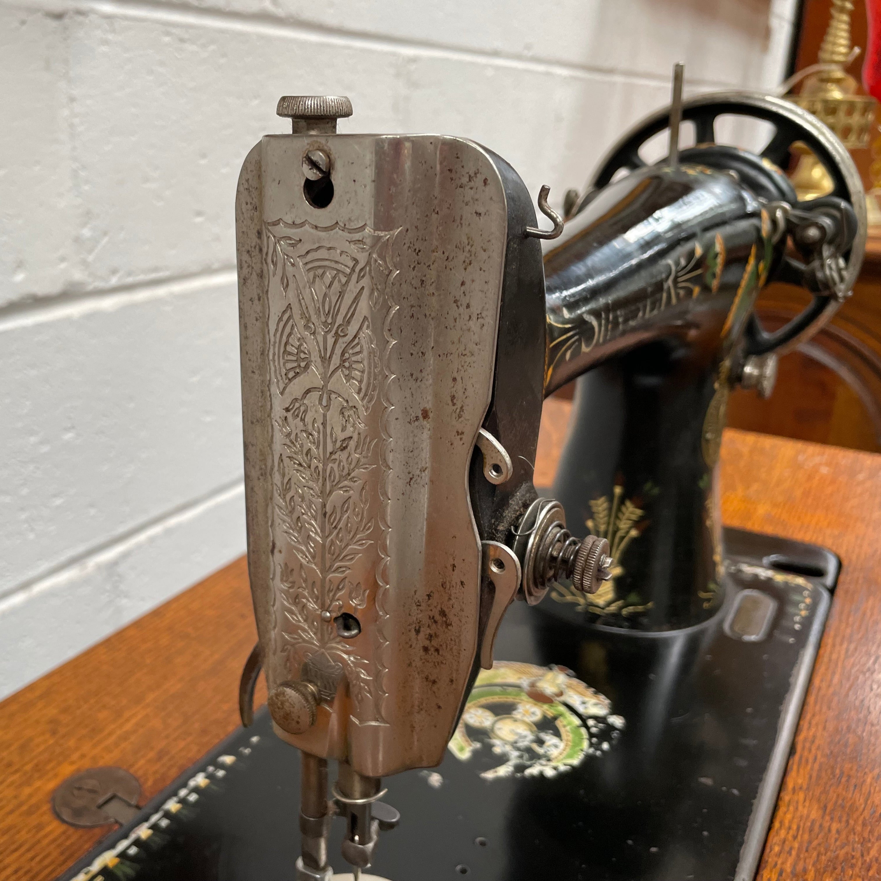 Antique Singer Sewing Machine | Antique & Vintage | Moonee Ponds Antiques | Australia Wide Delivery