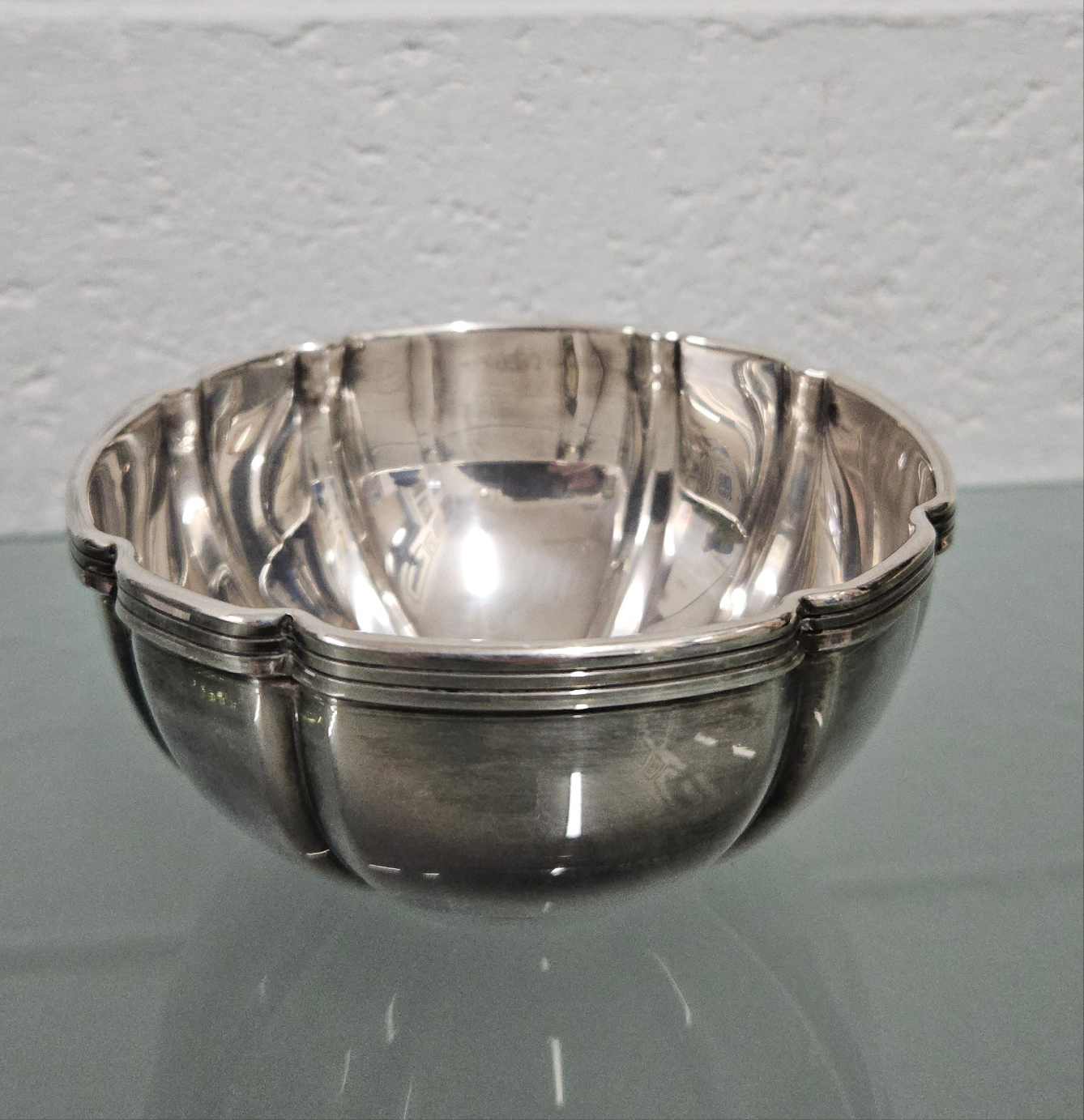 Impressive Heavy Sterling Silver Bowl 235g.