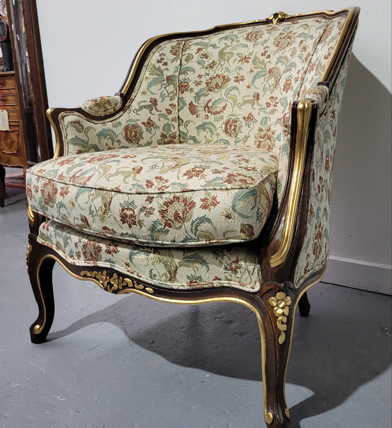 Vintage Louis XV style armchair with stunning upholstery. It is in great original condition. Please see photos as they form part of the description.