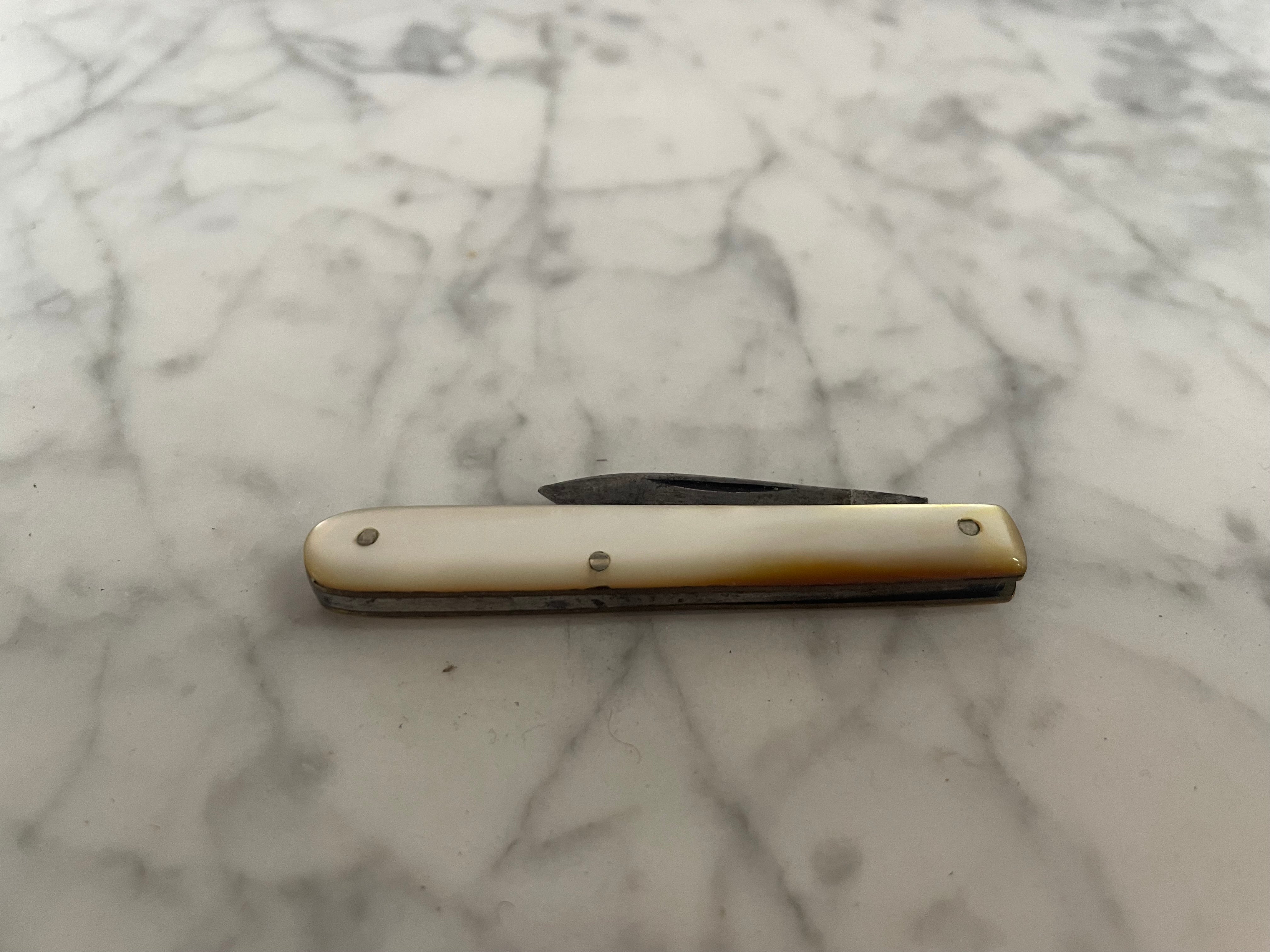 Antique Fruit Knife Mother of Pearl and Steel Blade | Antique & Vintage | Moonee Ponds Antiques | Australia Wide Delivery