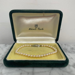 Elegant Vintage Mikimoto Pearl Bracelet With Sterling Silver Clasp