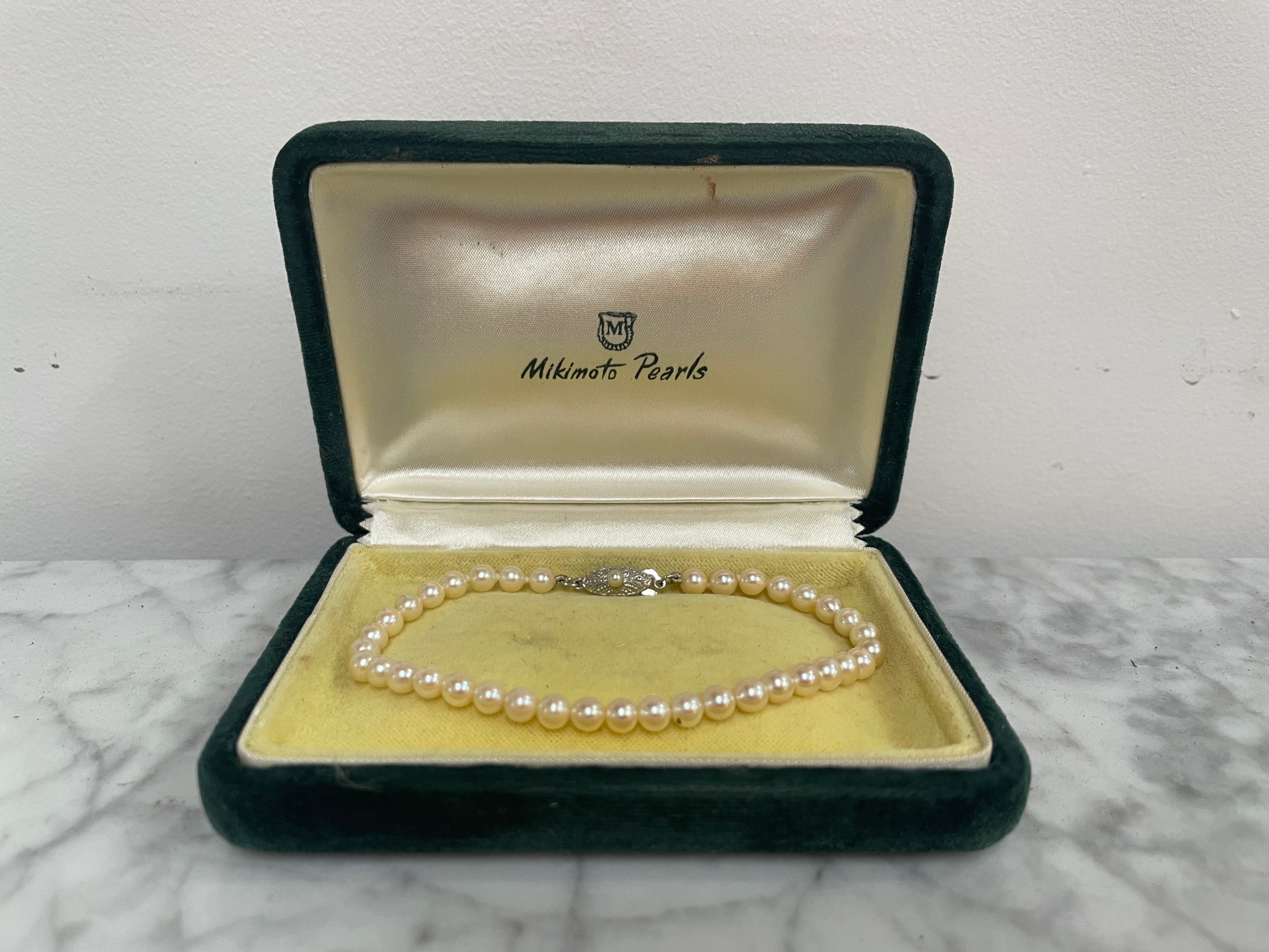 Elegant Vintage Mikimoto Pearl Bracelet With Sterling Silver Clasp | Antique & Vintage | Moonee Ponds Antiques | Australia Wide Delivery