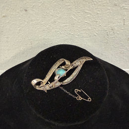 Stunning Vintage White Opal With Fire & Silver Brooch