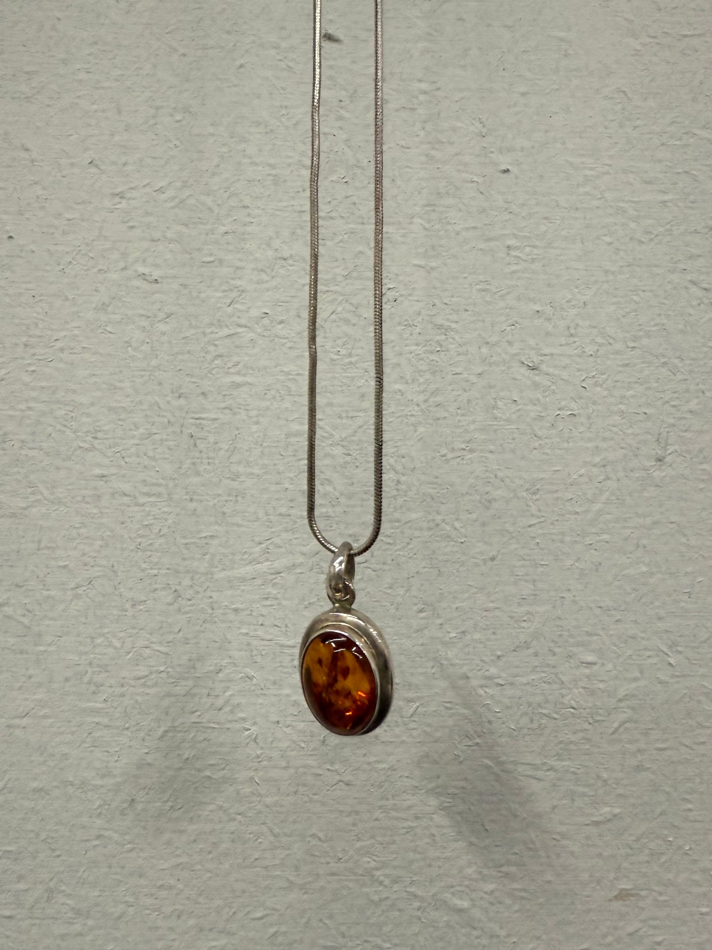 Vintage Sterling Silver & Baltic Amber Pendant & Chain