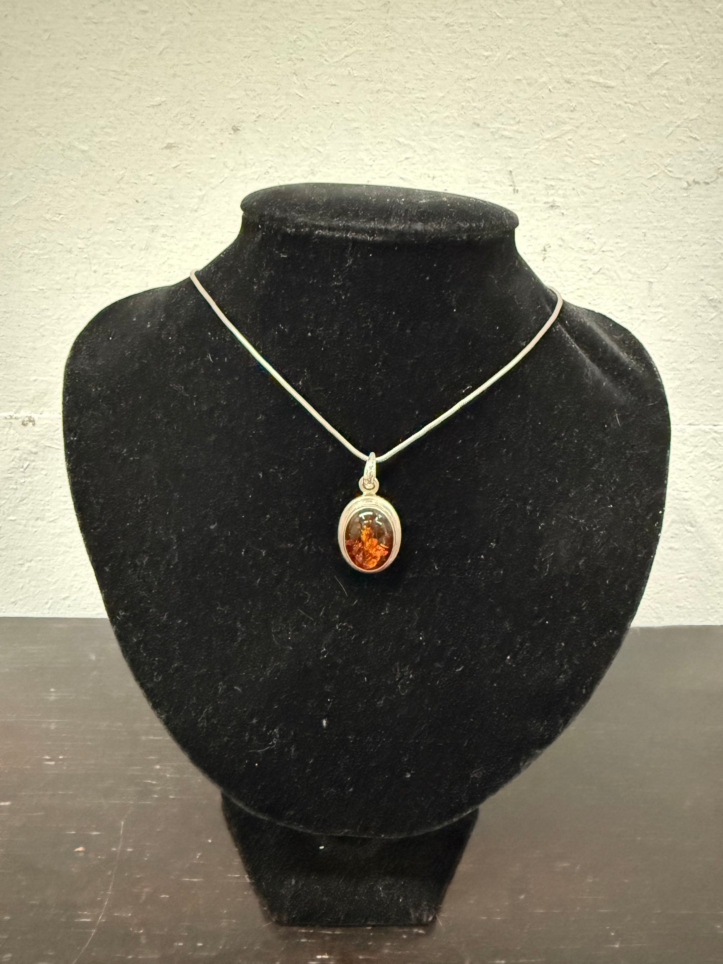 Vintage Sterling Silver & Baltic Amber Pendant & Chain