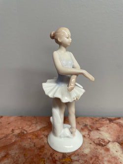 Delicate Vintage Ballet Dancer | Antique & Vintage | Moonee Ponds Antiques | Australia Wide Delivery