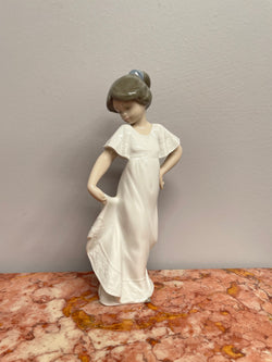 Charming Nao Figurine "How Pretty" | Antique & Vintage | Moonee Ponds Antiques | Australia Wide Delivery