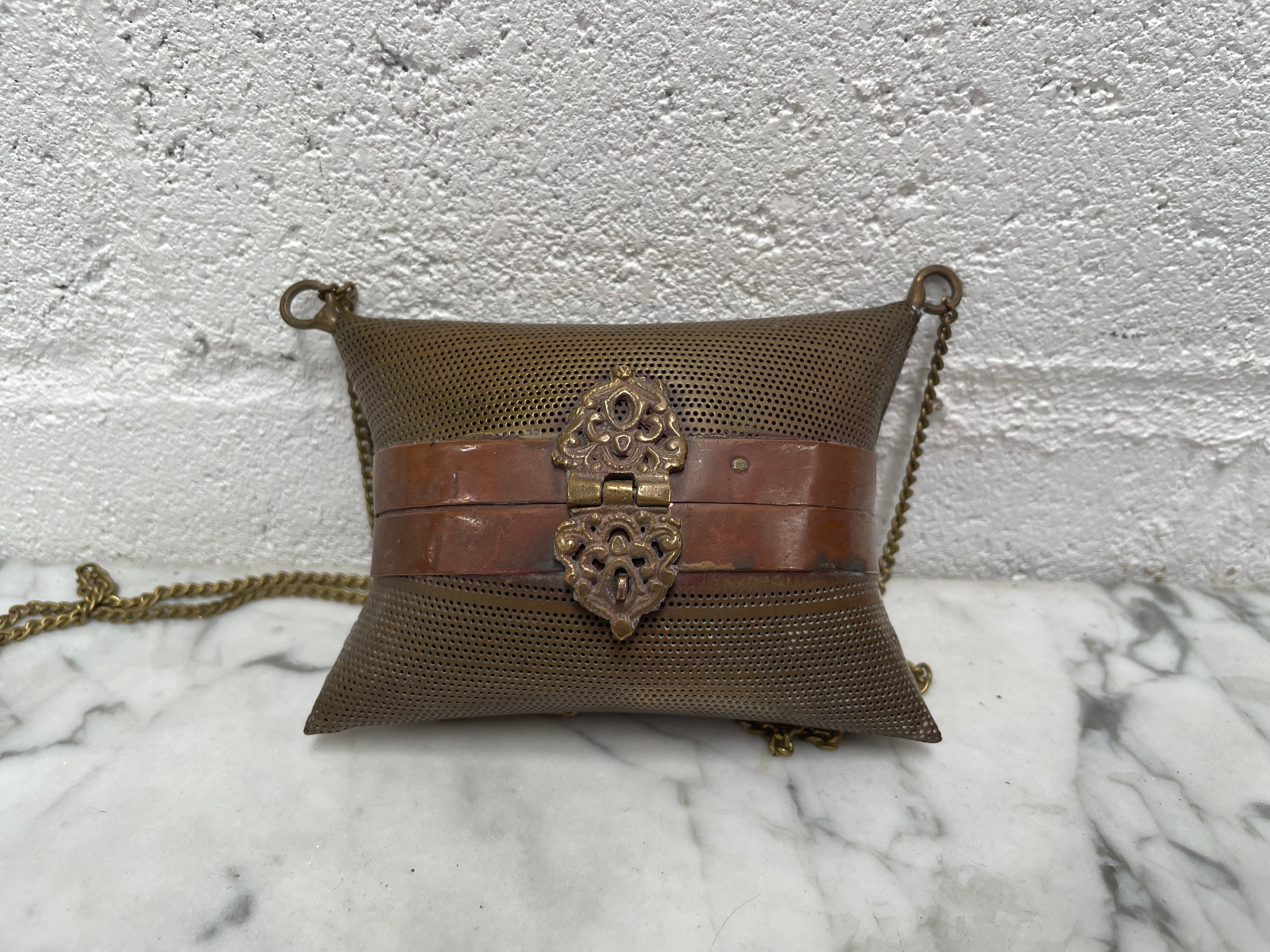 Antique Pillow Shape Purse On Chain | Antique & Vintage | Moonee Ponds Antiques | Australia Wide Delivery