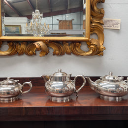 Beautiful Robur 3 piece Tea Set