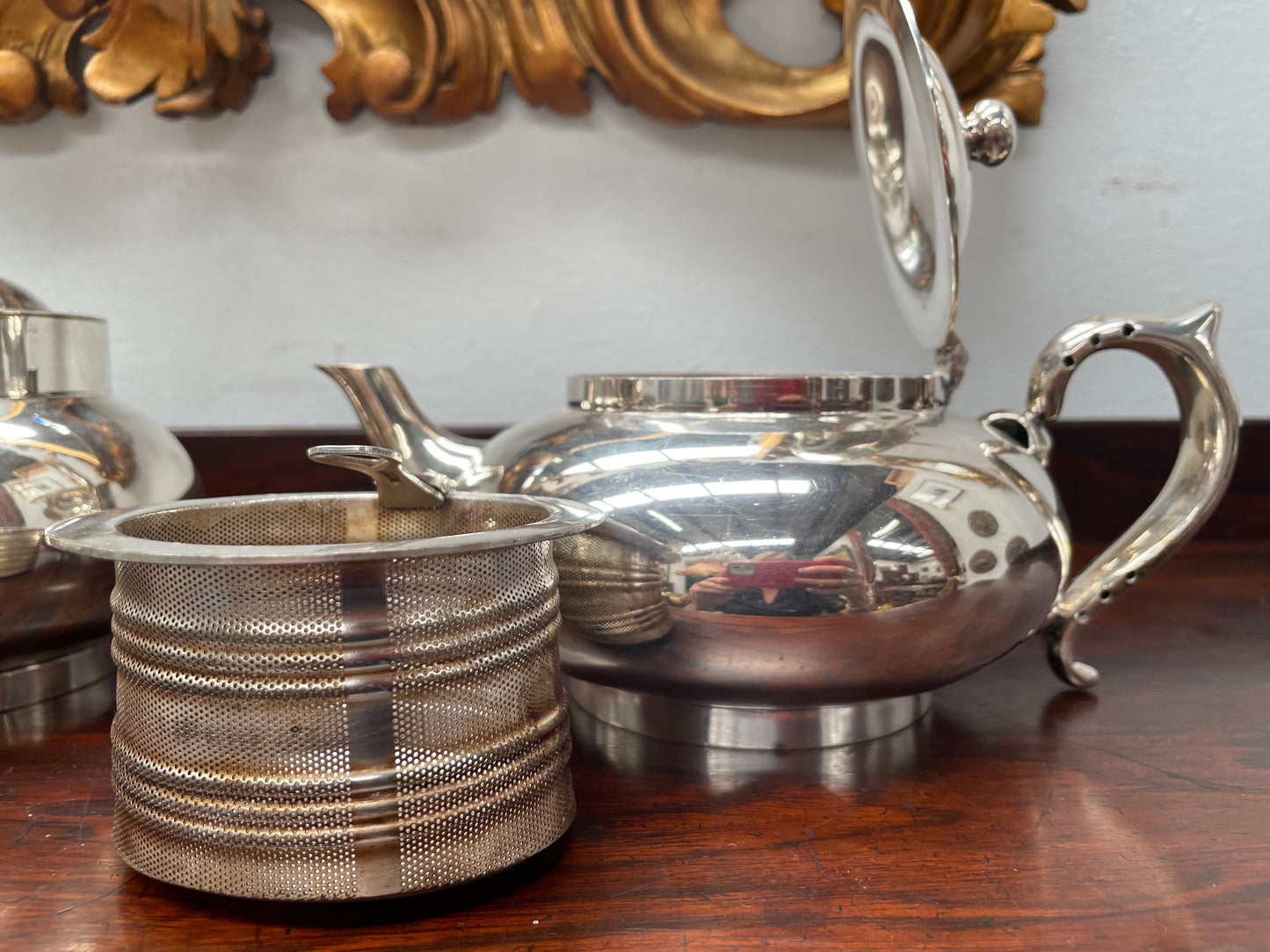 Beautiful Robur 3 piece Tea Set