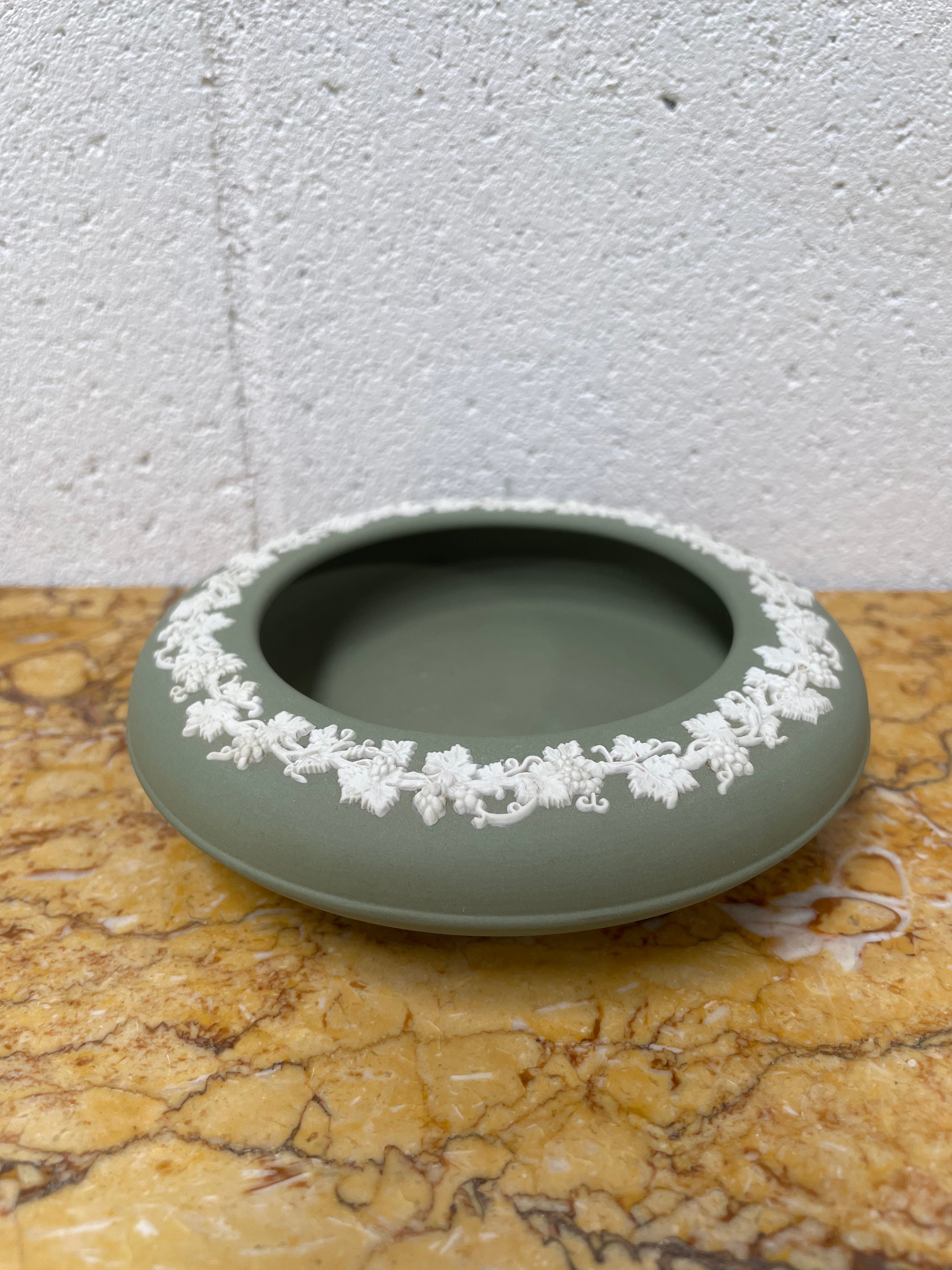 Wedgwood Green Bowl | Antique & Vintage | Moonee Ponds Antiques | Australia Wide Delivery
