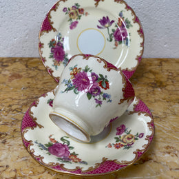 English Aynsley Trio Bone China