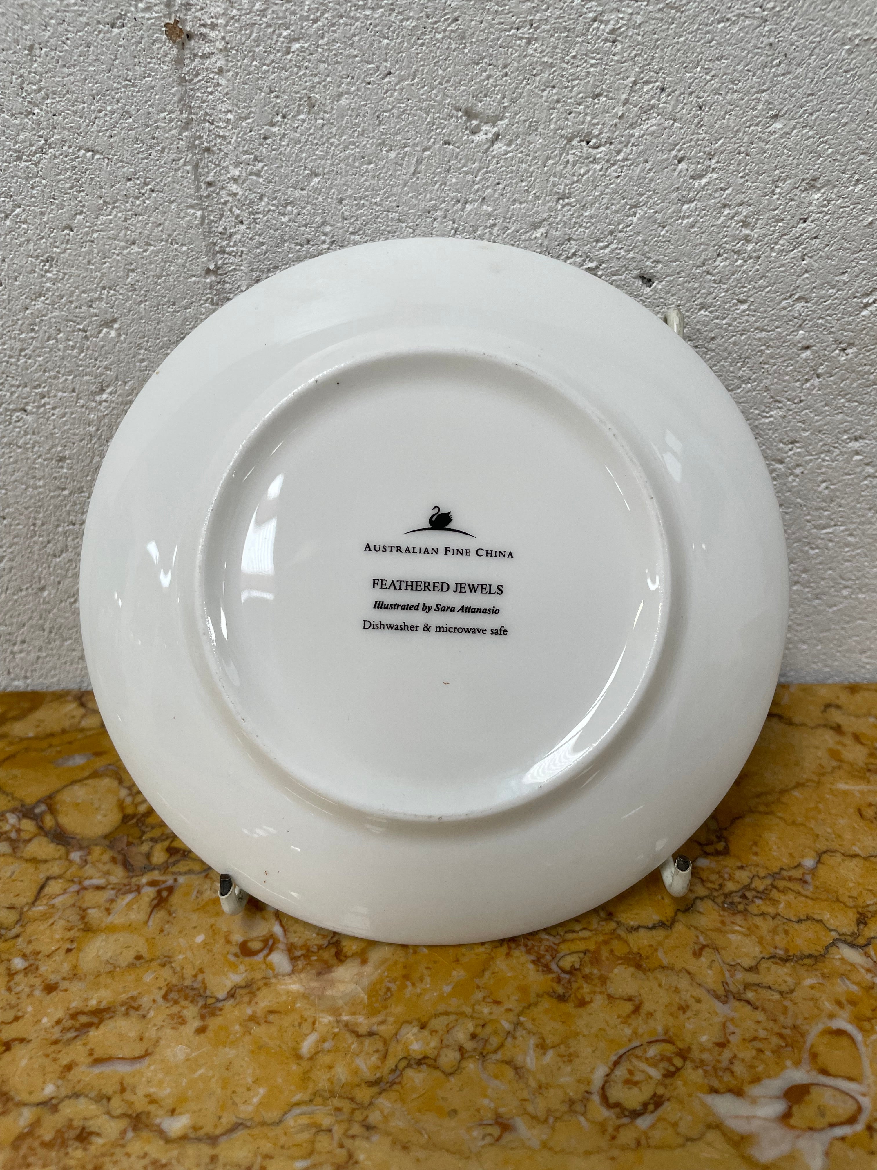 Attractive Display Plate Featuring a Parrot | Antique & Vintage | Moonee Ponds Antiques | Australia Wide Delivery