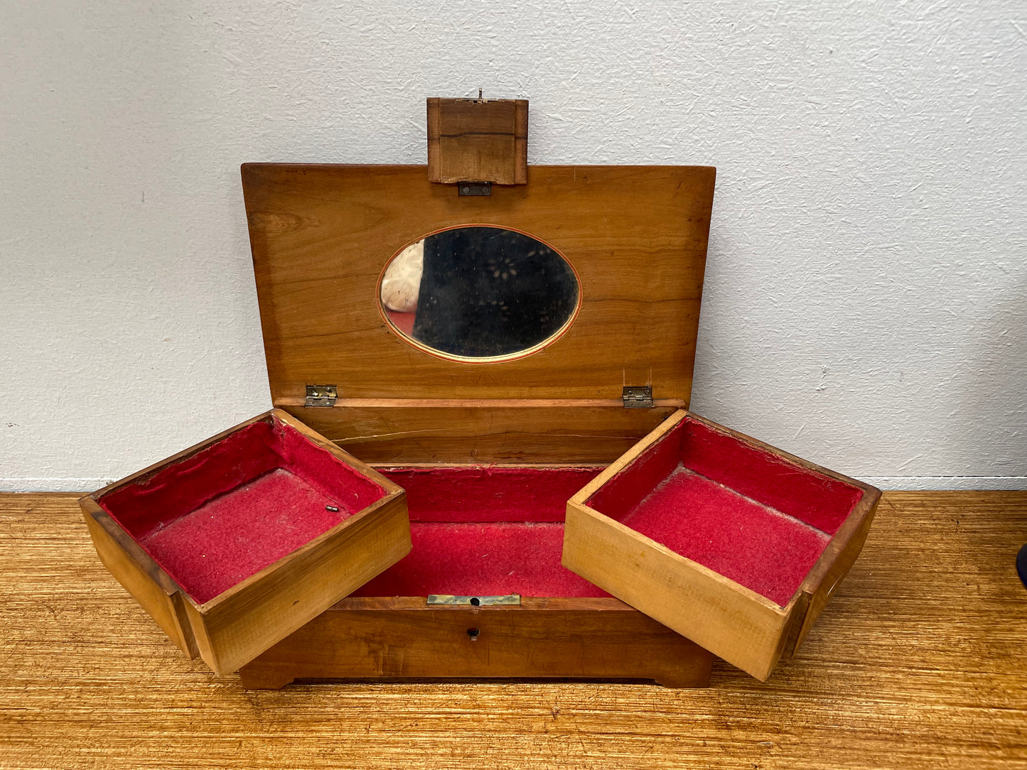 Antique Inlaid Olive Wood Jewelry Box