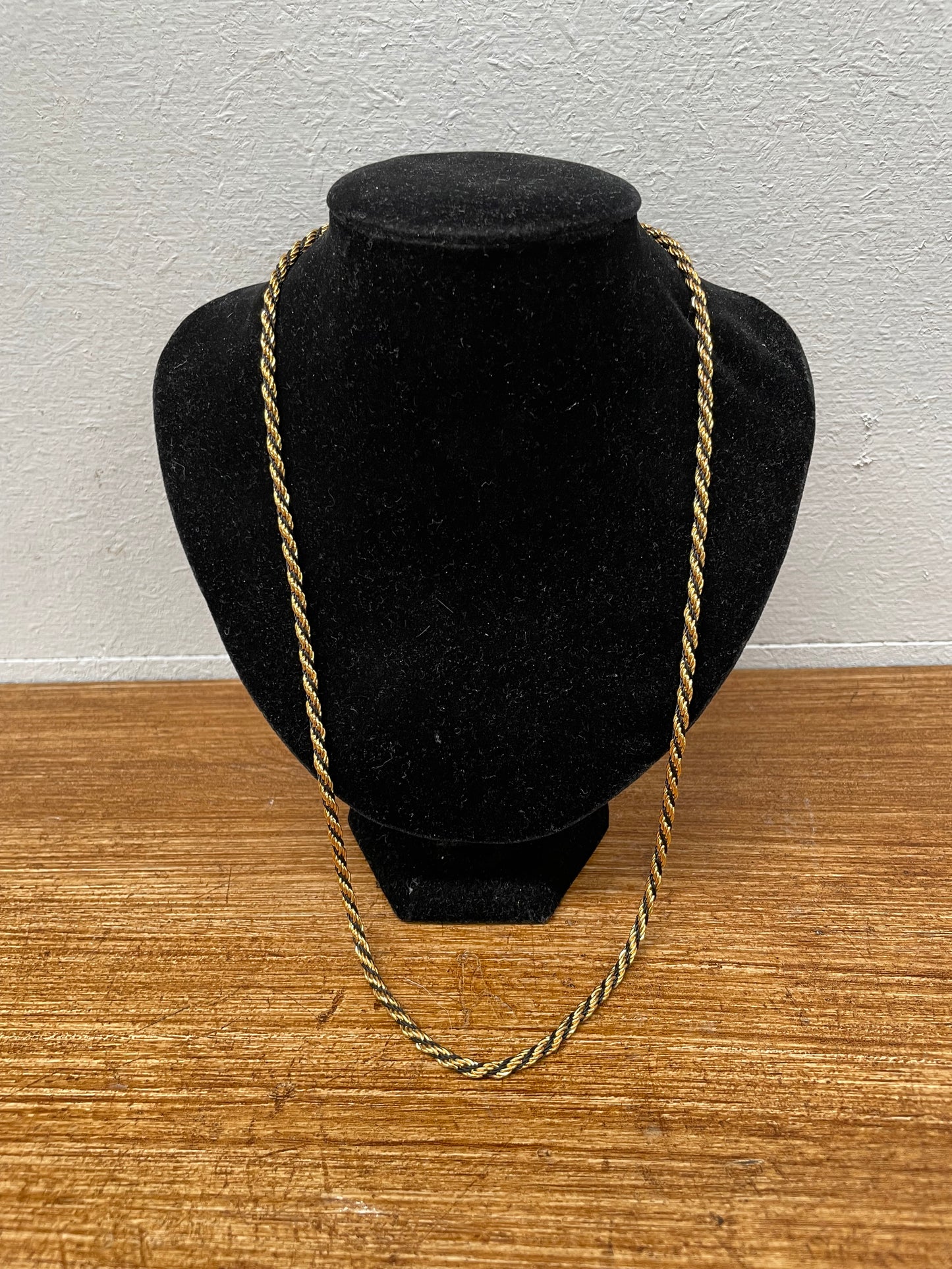 Classics Gilt Metal Rope Costume Necklace