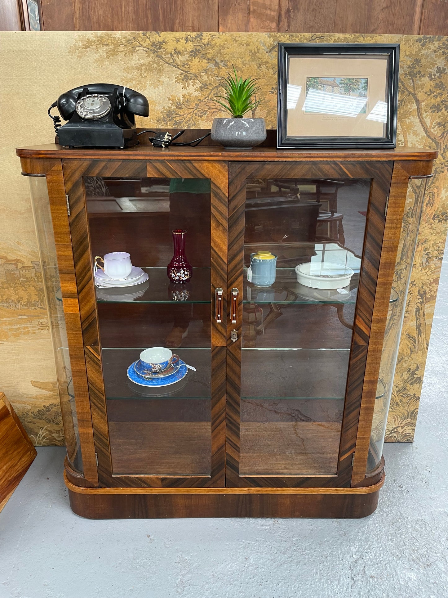 Beautiful Art Deco Display Cabinet