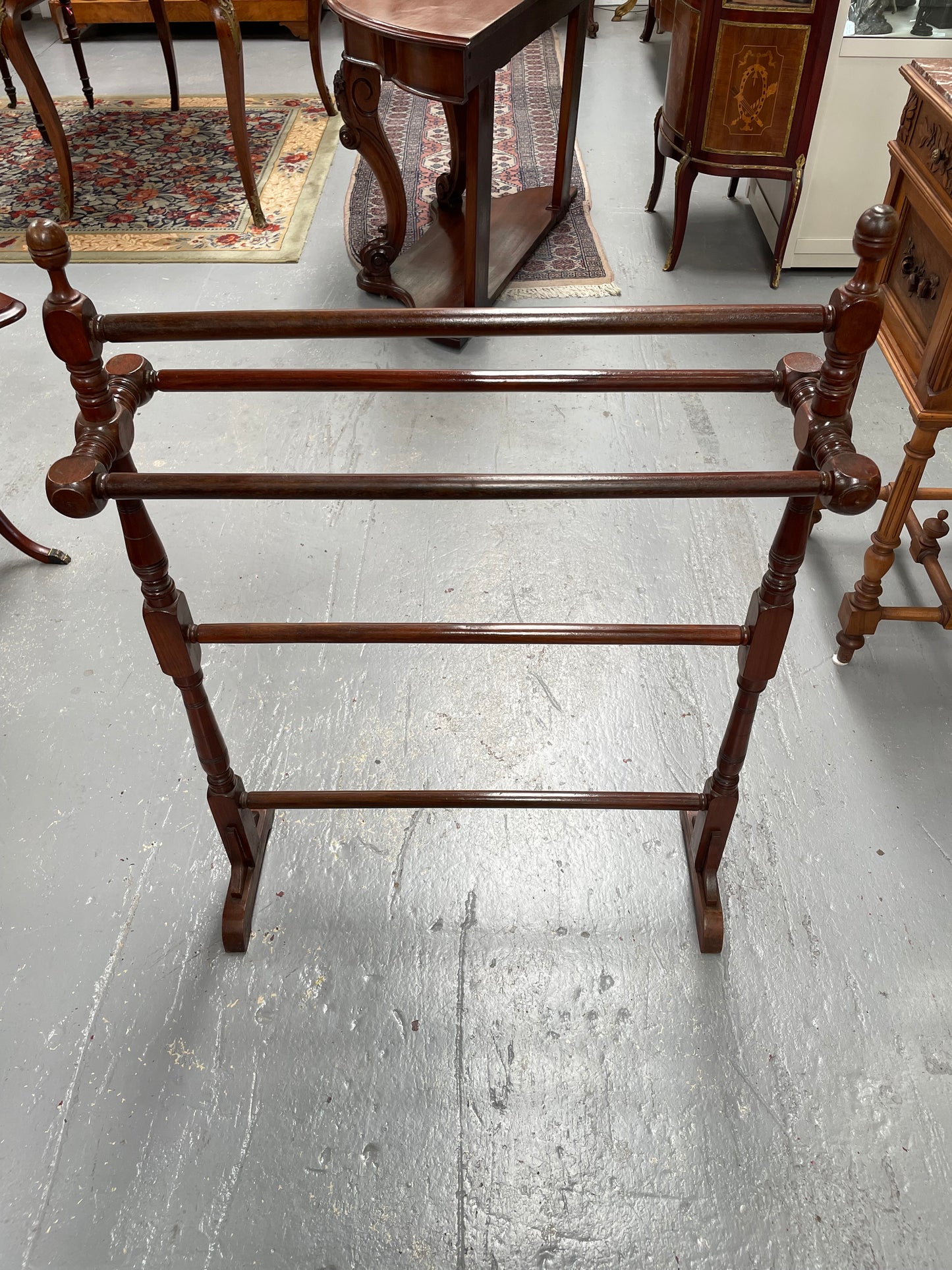 Victorian Cedar Freestanding Towel Rail