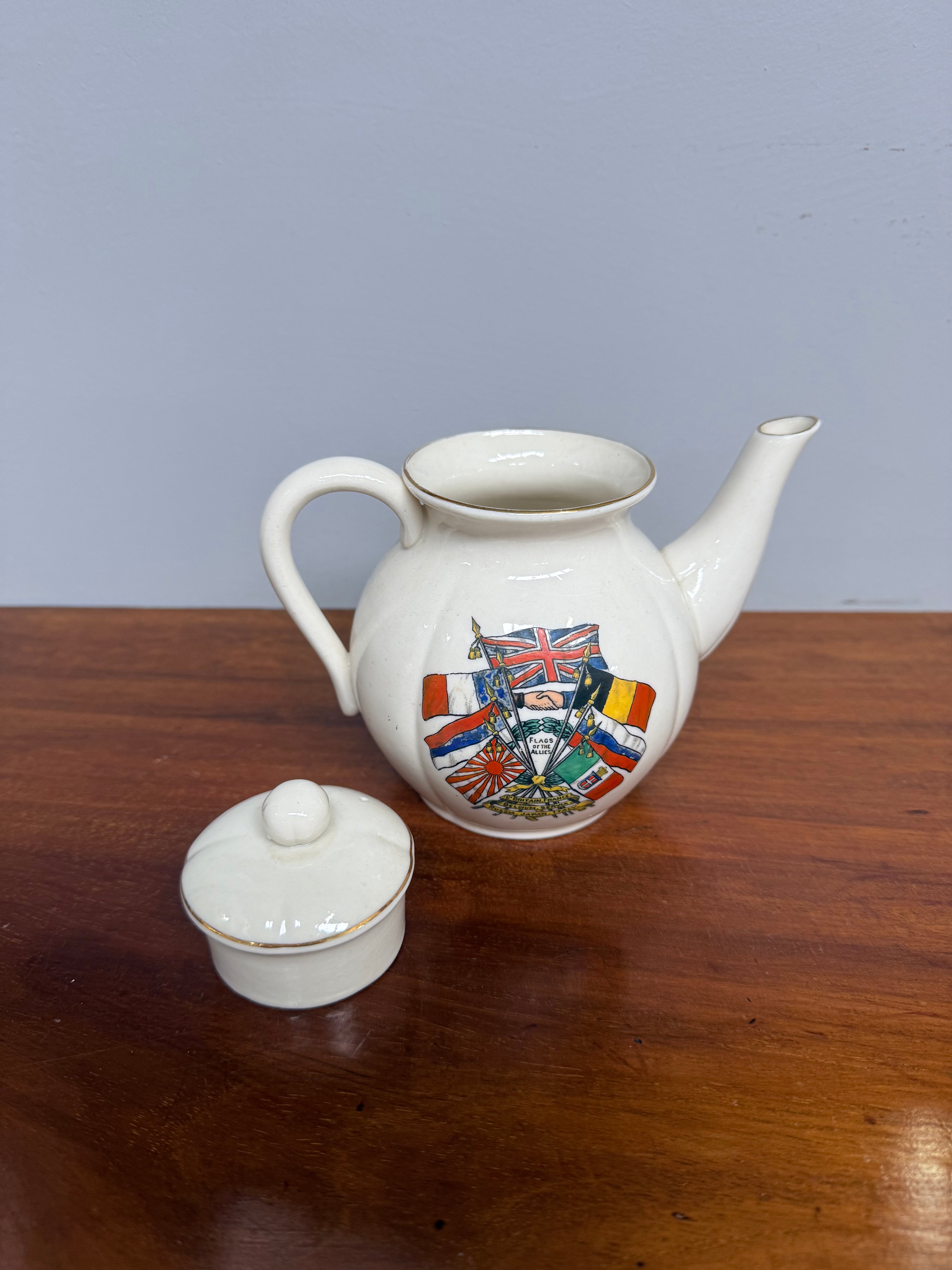 W.H Goss Great War Commemorative Tea Pot | Antique & Vintage | Moonee Ponds Antiques | Australia Wide