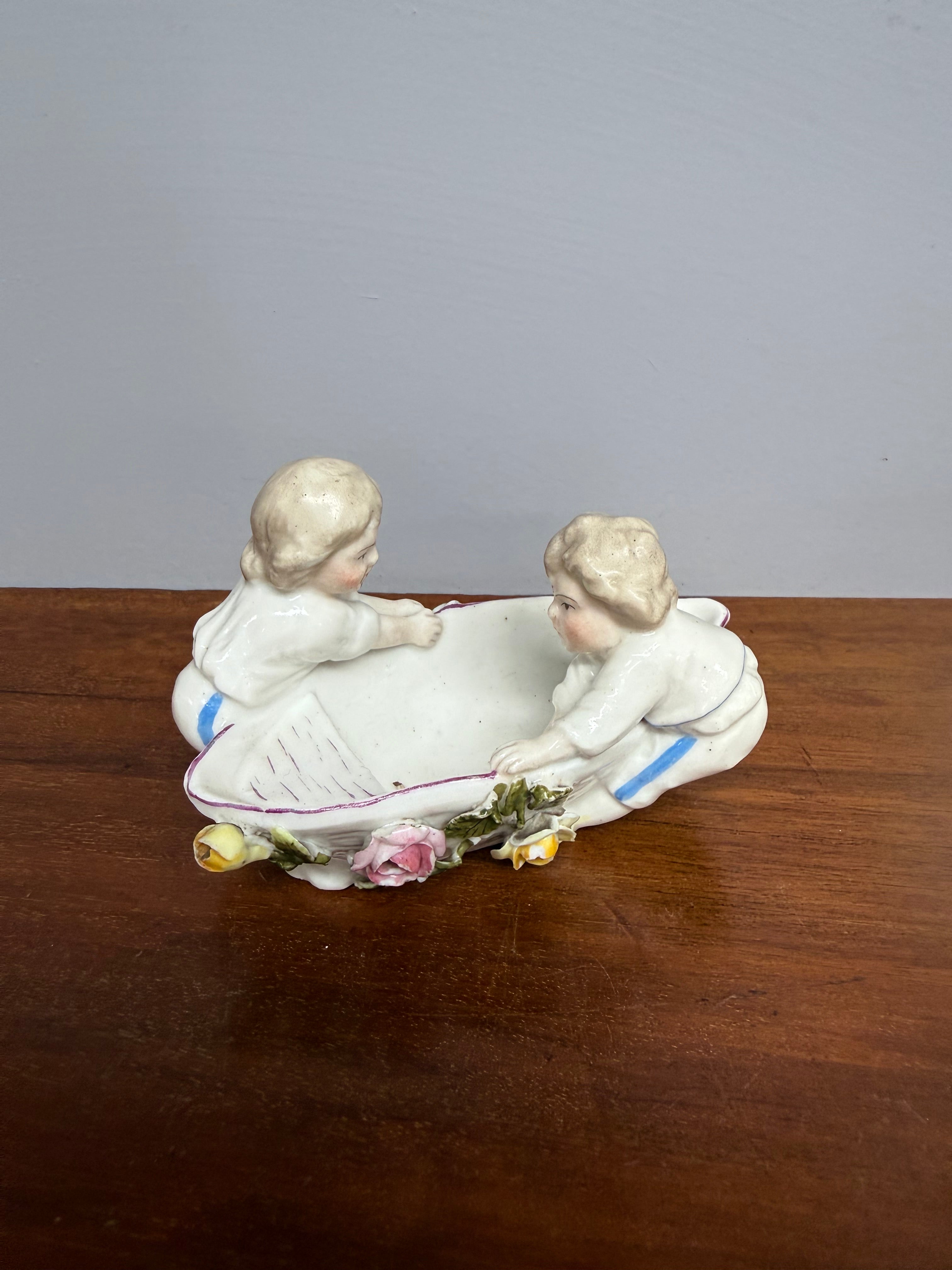 Novelty Dresden Salt With Children & A Boat