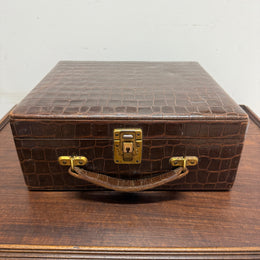 Vintage Suitcase/Beauty Case