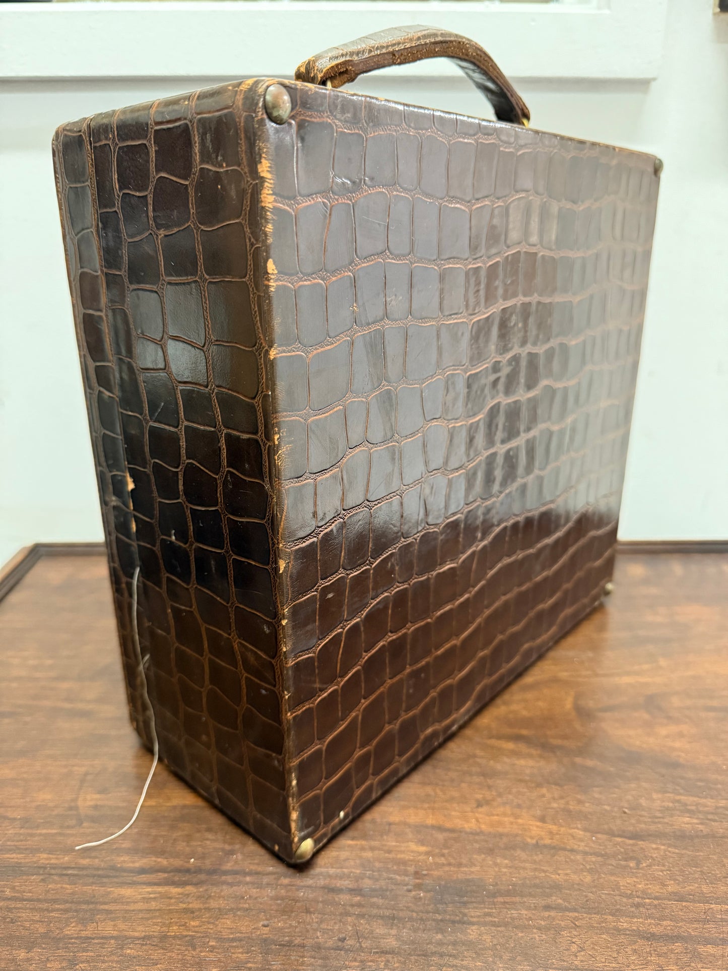 Vintage Suitcase/Beauty Case