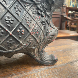 Highly decorative 19th Century French cast iron planter box with beautiful details. there are two matching pots available price is for one. They have been sourced directly from France and are in good original condition. 